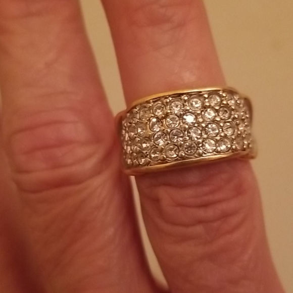 Avon Jewelry - Avon Vintage Eliz Taylor Pave Gold Ring